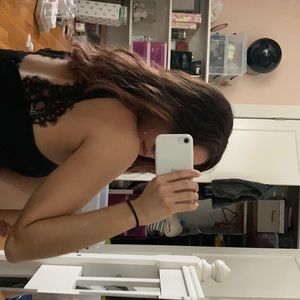 Lulu’s endlessly alluring bodycon black lace dress